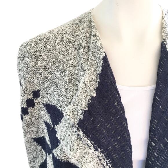 NEW ROMEO JULIET Boucle Knit Open Front Southwestern Cardigan SZ L - Picture 2 of 11